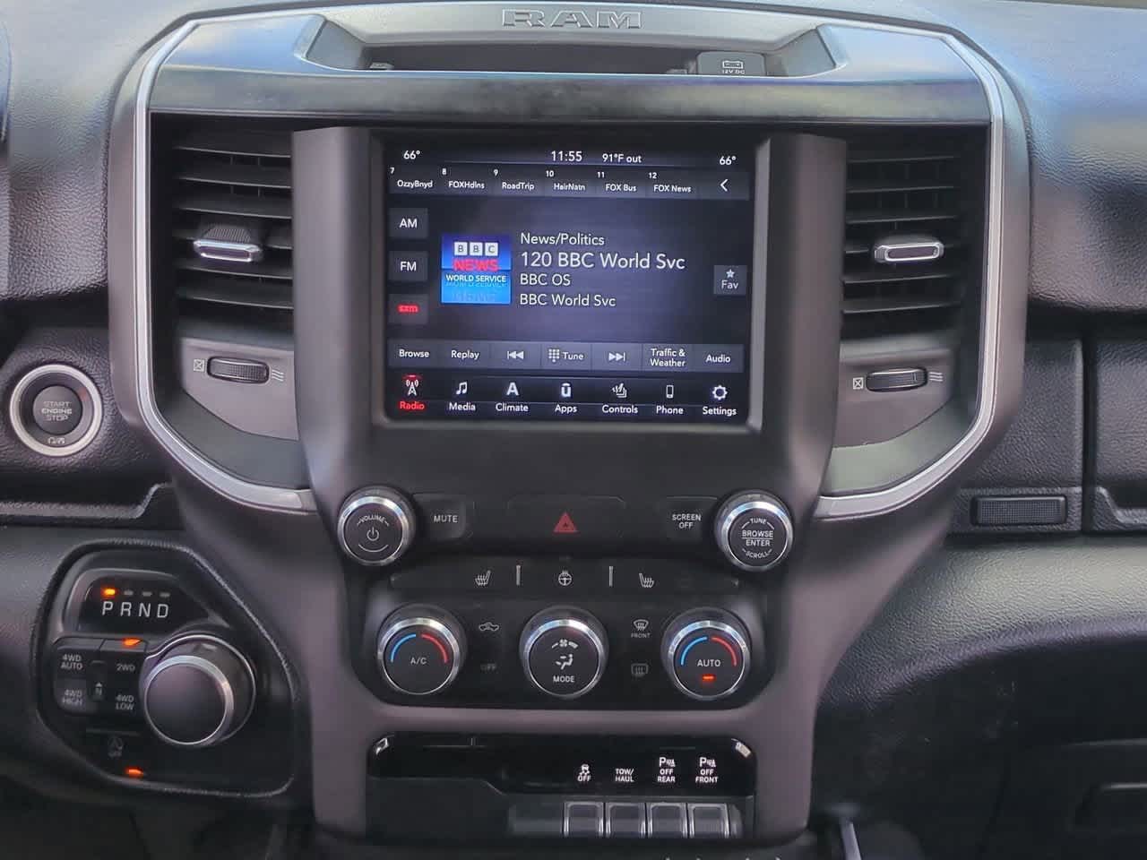 2021 RAM 1500 Big Horn Crew Cab 4x4 5'7' Box