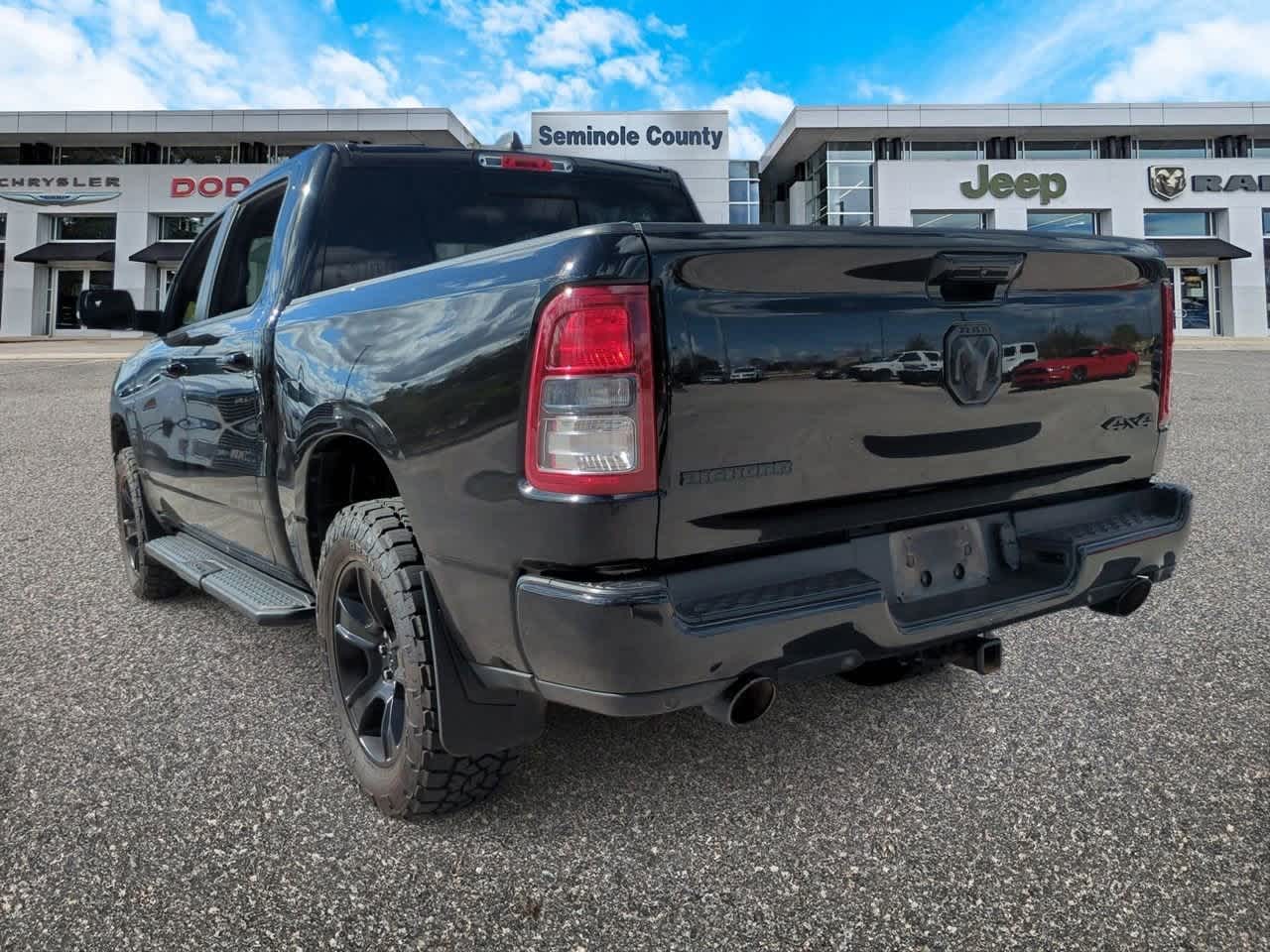 2021 RAM 1500 Big Horn Crew Cab 4x4 5'7' Box