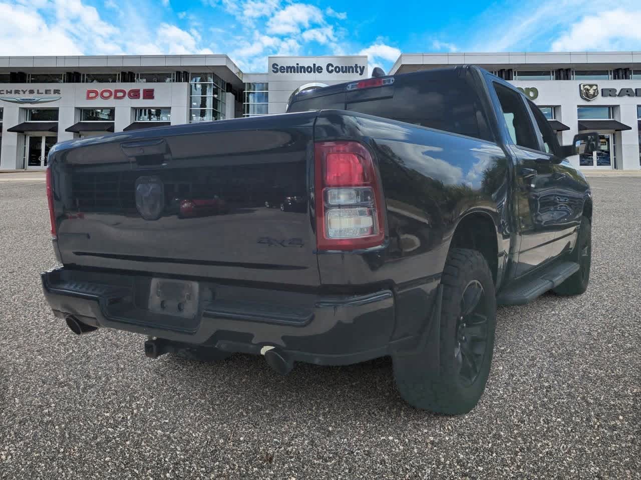 2021 RAM 1500 Big Horn Crew Cab 4x4 5'7' Box