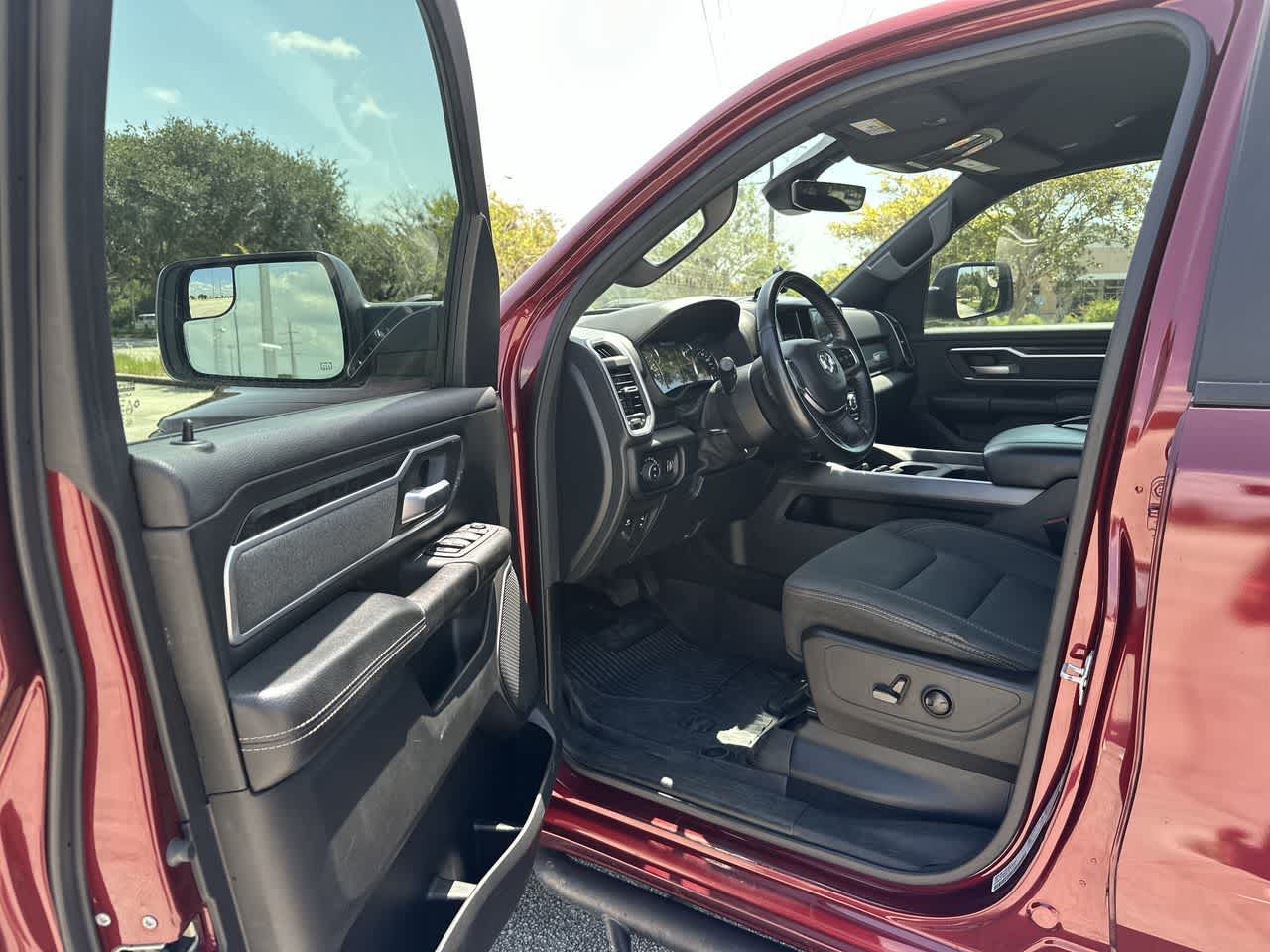 2022 RAM 1500 Big Horn Crew Cab 4x4 5'7' Box