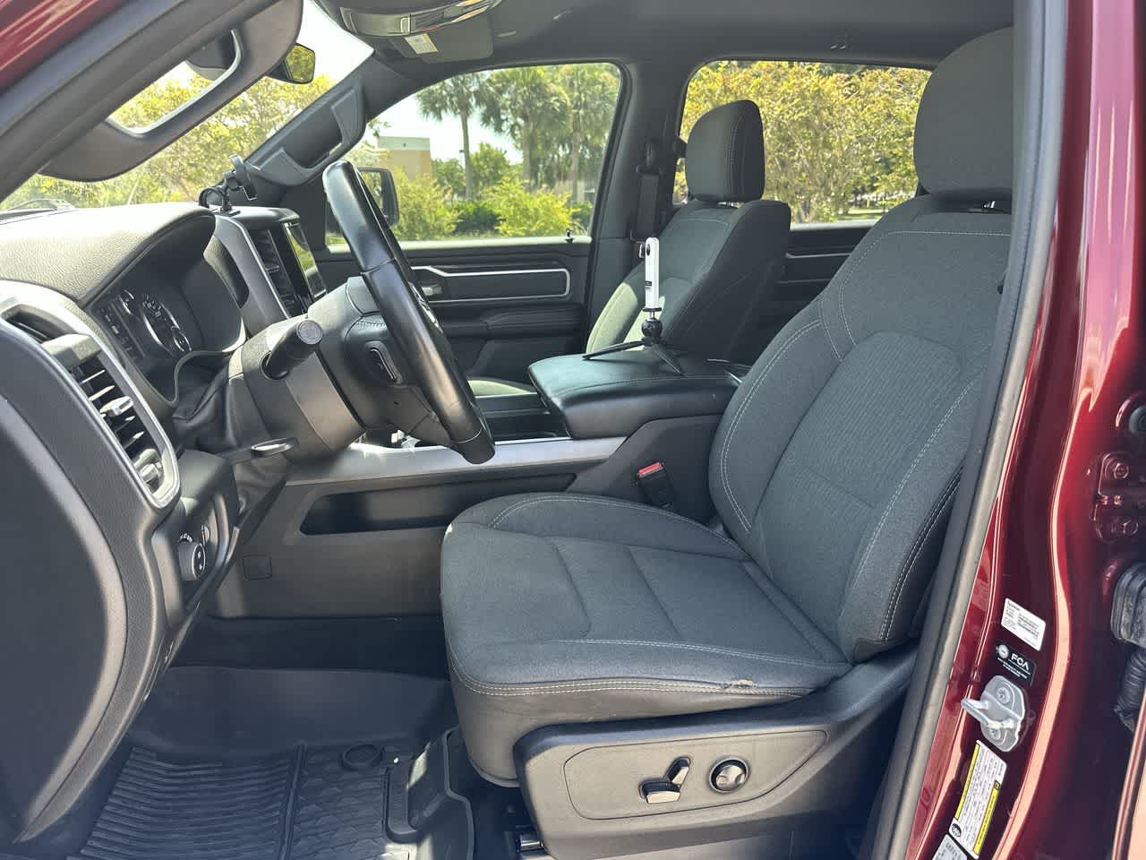 2022 RAM 1500 Big Horn Crew Cab 4x4 5'7' Box