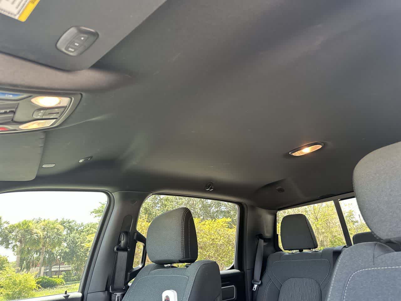 2022 RAM 1500 Big Horn Crew Cab 4x4 5'7' Box