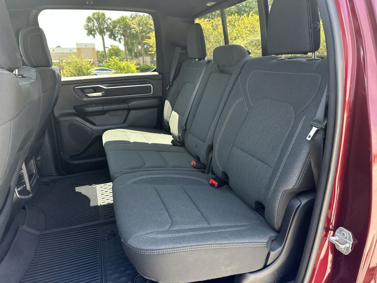 2022 RAM 1500 Big Horn Crew Cab 4x4 5'7' Box