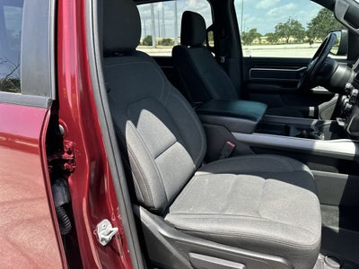2022 RAM 1500 Big Horn Crew Cab 4x4 5'7' Box