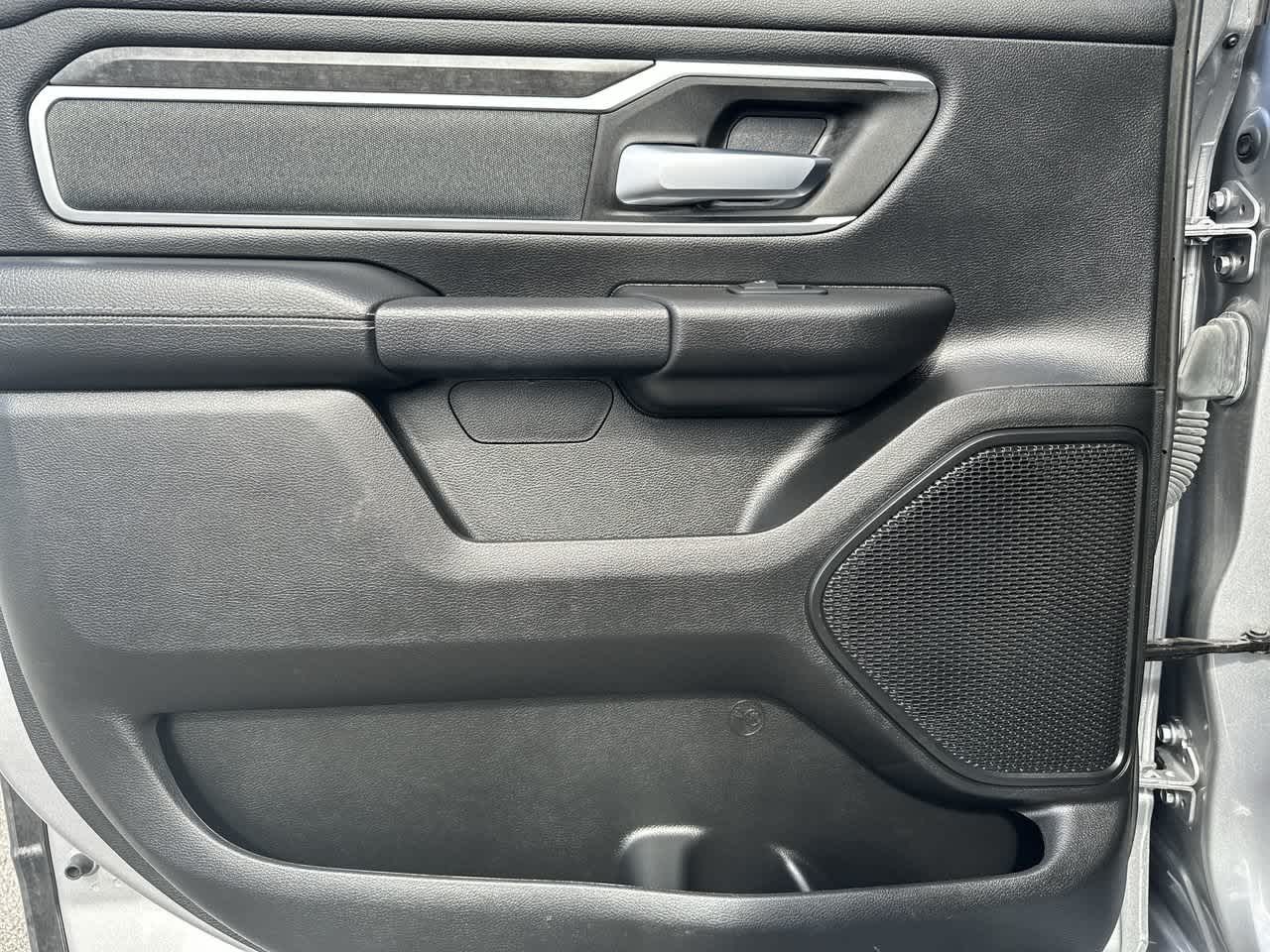 2021 RAM 1500 Big Horn Crew Cab 4x4 5'7' Box