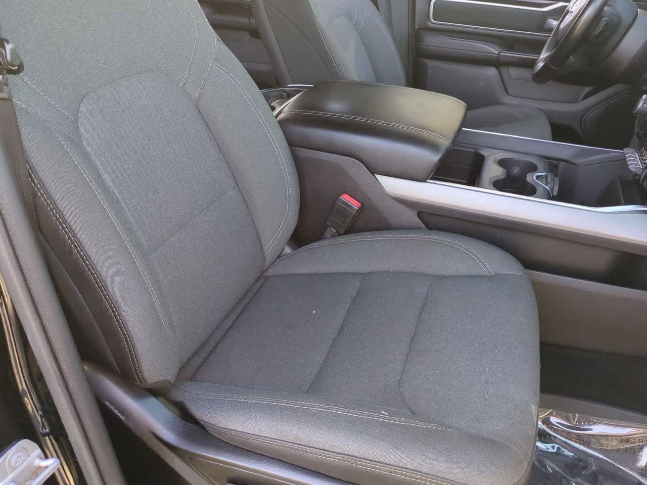 2022 RAM 1500 Big Horn Crew Cab 4x4 5'7' Box