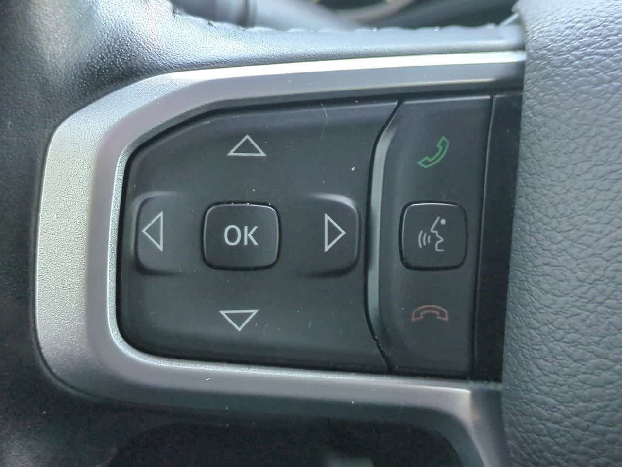 2022 RAM 1500 Big Horn Crew Cab 4x4 5'7' Box