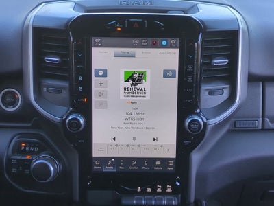 2022 RAM 1500 Big Horn Crew Cab 4x4 5'7' Box