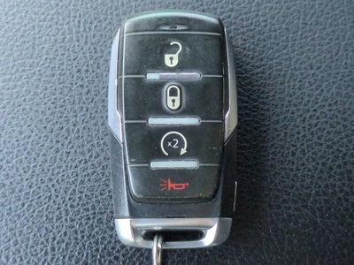 2022 RAM 1500 Big Horn Crew Cab 4x4 5'7' Box