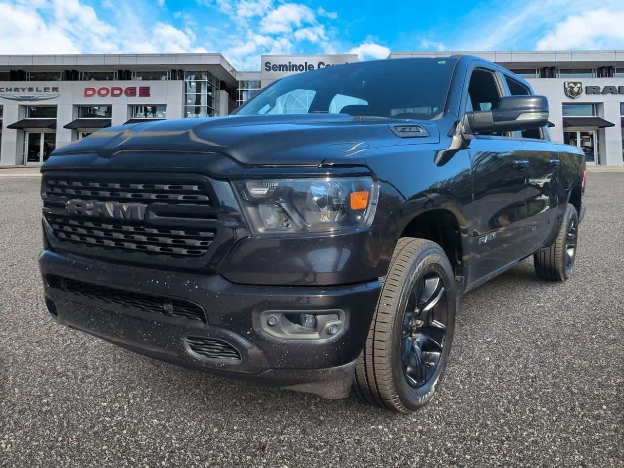 2022 RAM 1500 Big Horn Crew Cab 4x4 5'7' Box