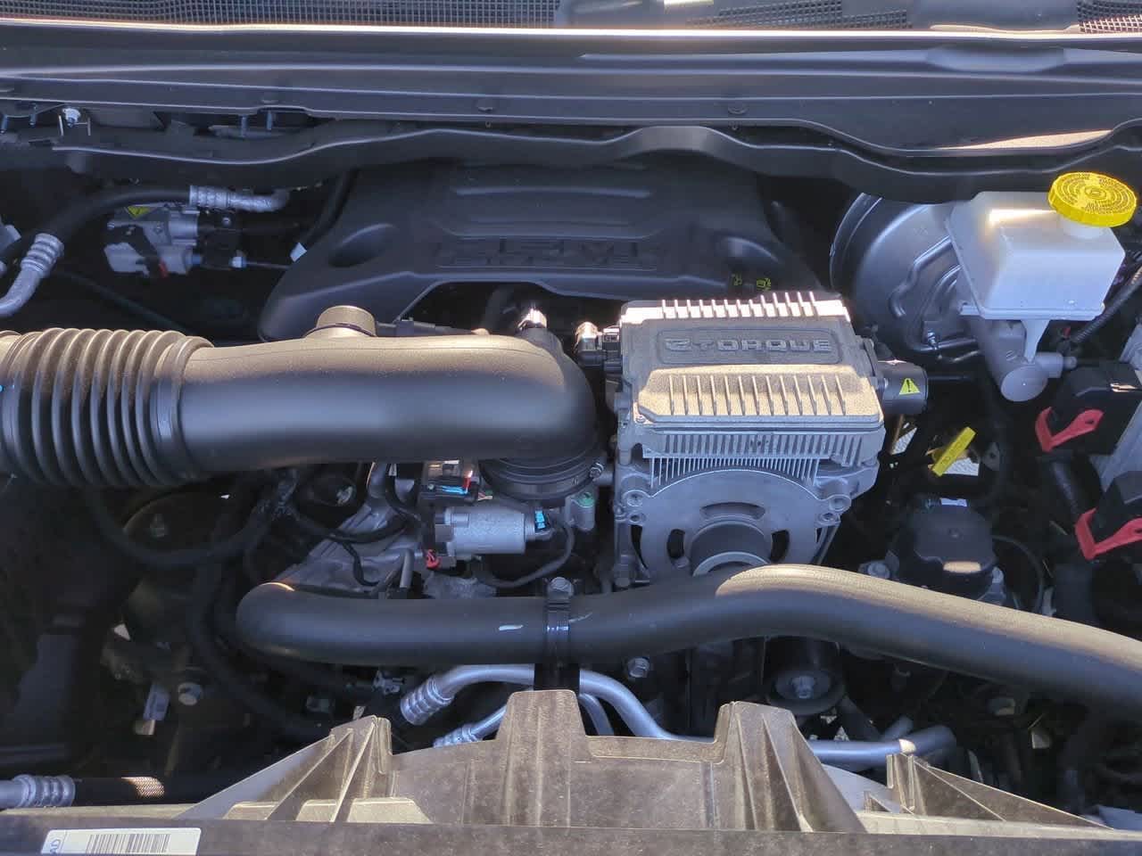 2022 RAM 1500 Big Horn Crew Cab 4x4 5'7' Box