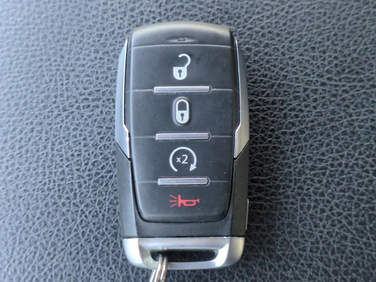 2022 RAM 1500 Big Horn Crew Cab 4x4 5'7' Box