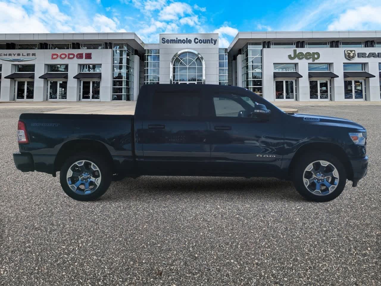 2022 RAM 1500 Big Horn Crew Cab 4x4 5'7' Box