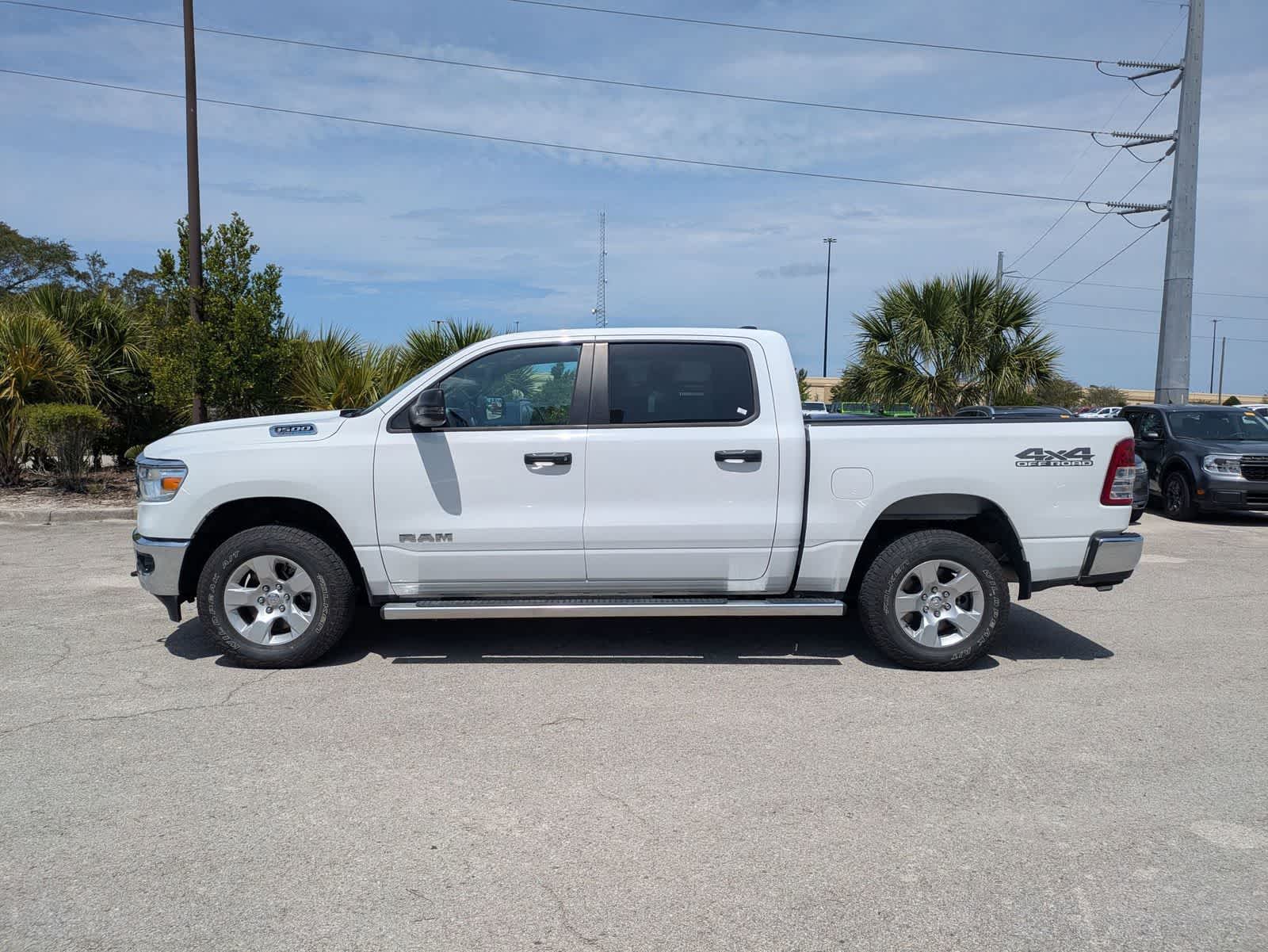 2024 RAM 1500 Big Horn Crew Cab 4x4 5'7' Box