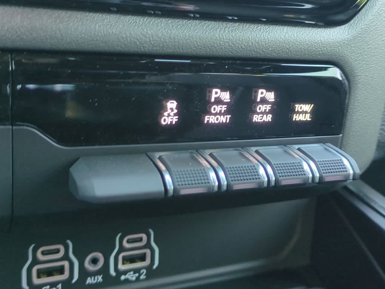 2026 RAM Ram 1500 RAM 1500 EXPRESS CREW CAB 4X4 5'7' BOX