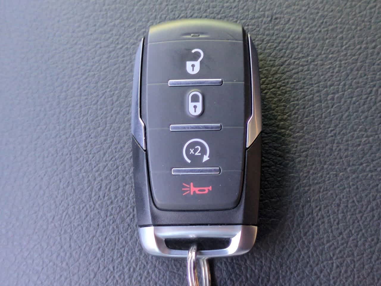 2026 RAM Ram 1500 RAM 1500 EXPRESS CREW CAB 4X4 5'7' BOX