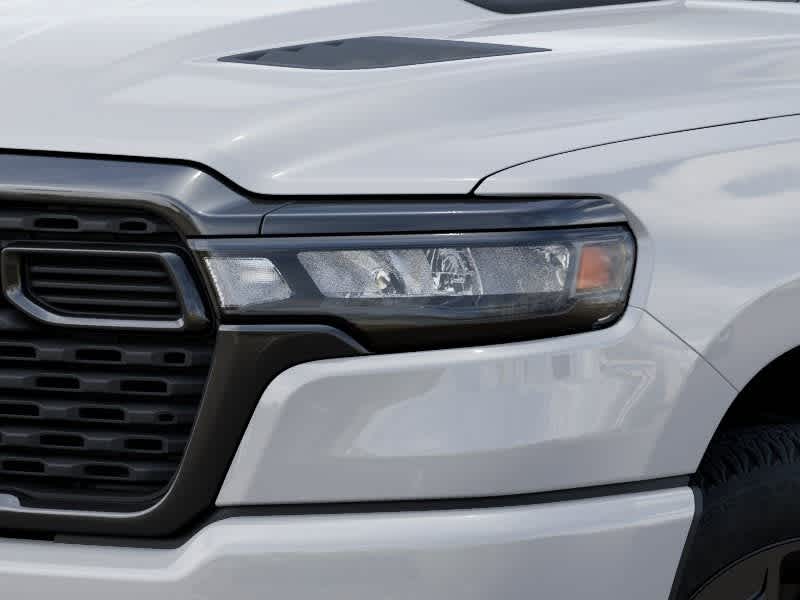 2026 RAM 1500 RAM 1500 EXPRESS CREW CAB 4X4 5'7' BOX