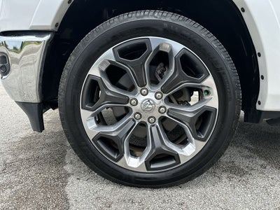2020 RAM 1500 Limited Crew Cab 4x4 5'7' Box