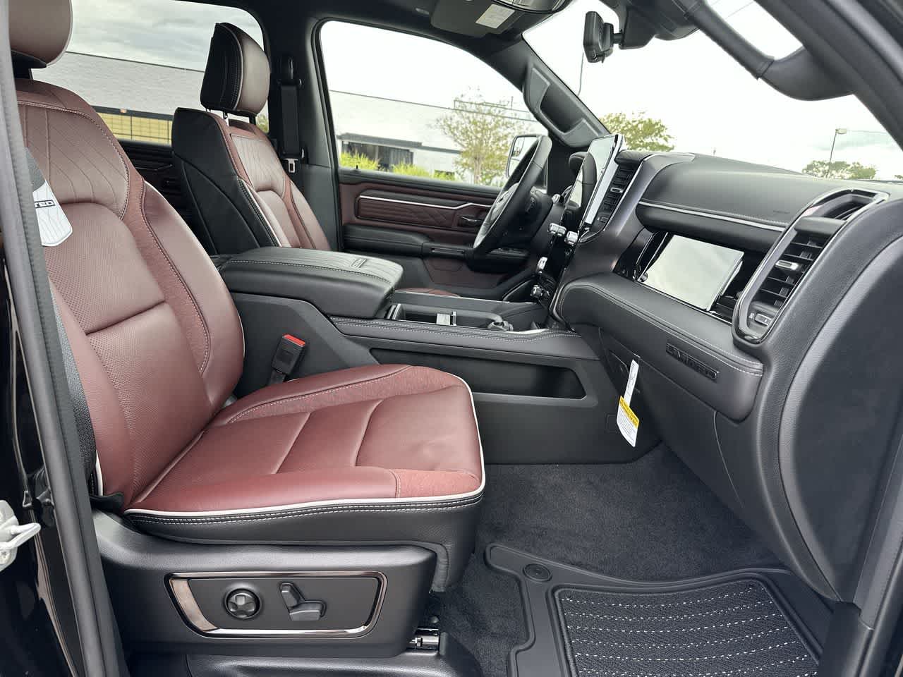 2027 RAM Ram 1500 RAM 1500 LIMITED CREW CAB 4X4 5'7' BOX