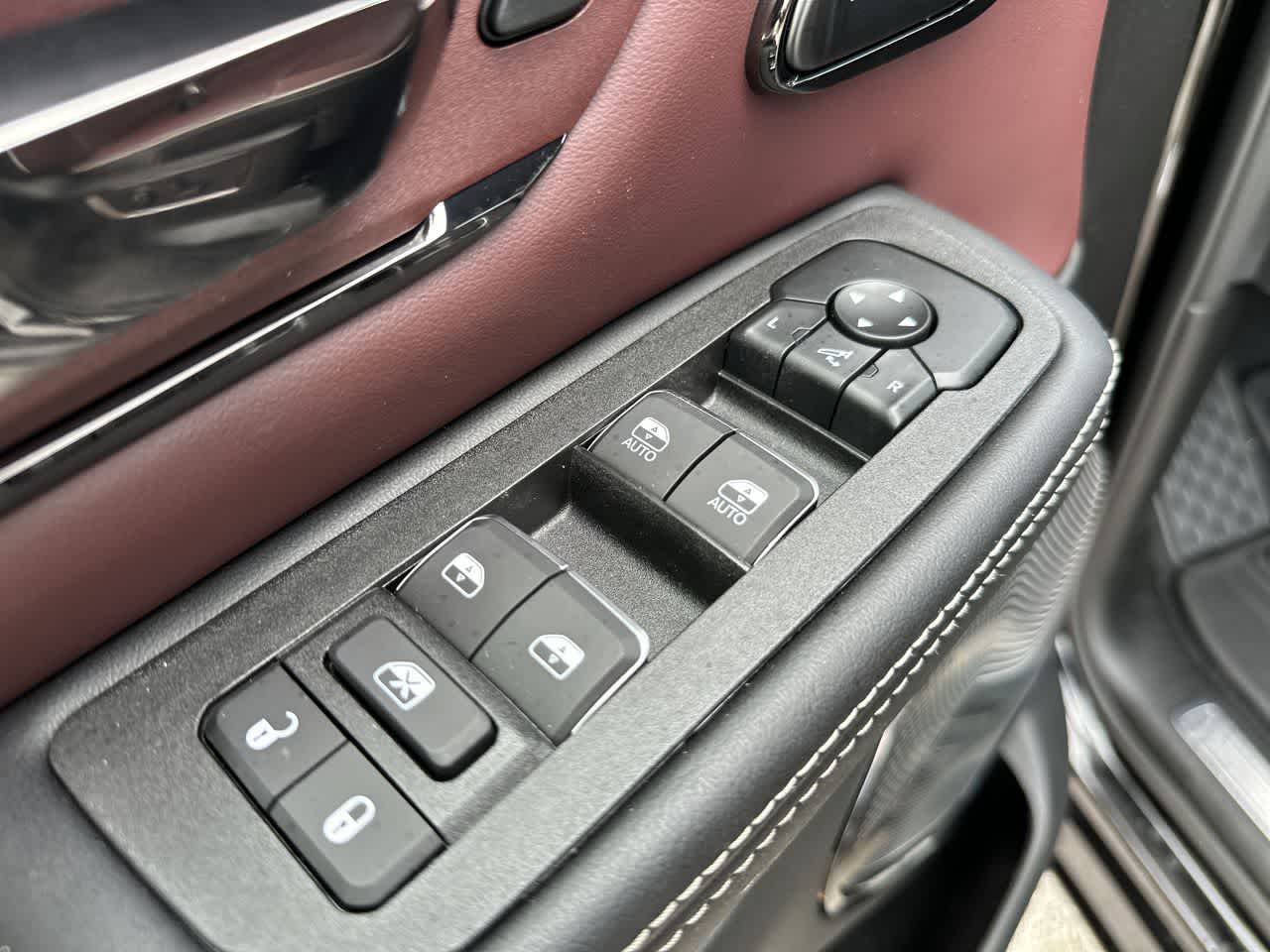 2027 RAM Ram 1500 RAM 1500 LIMITED CREW CAB 4X4 5'7' BOX