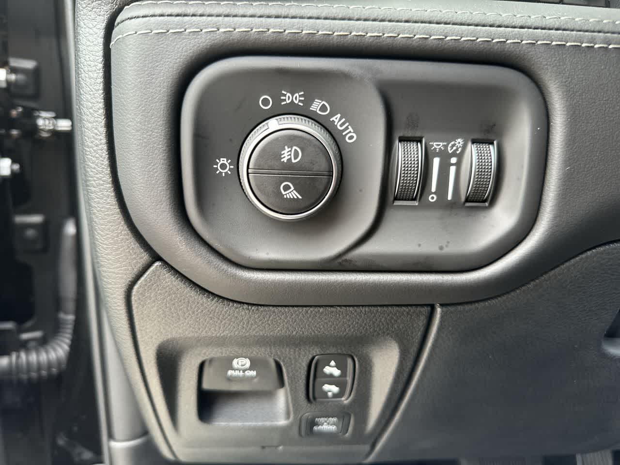 2027 RAM Ram 1500 RAM 1500 LIMITED CREW CAB 4X4 5'7' BOX