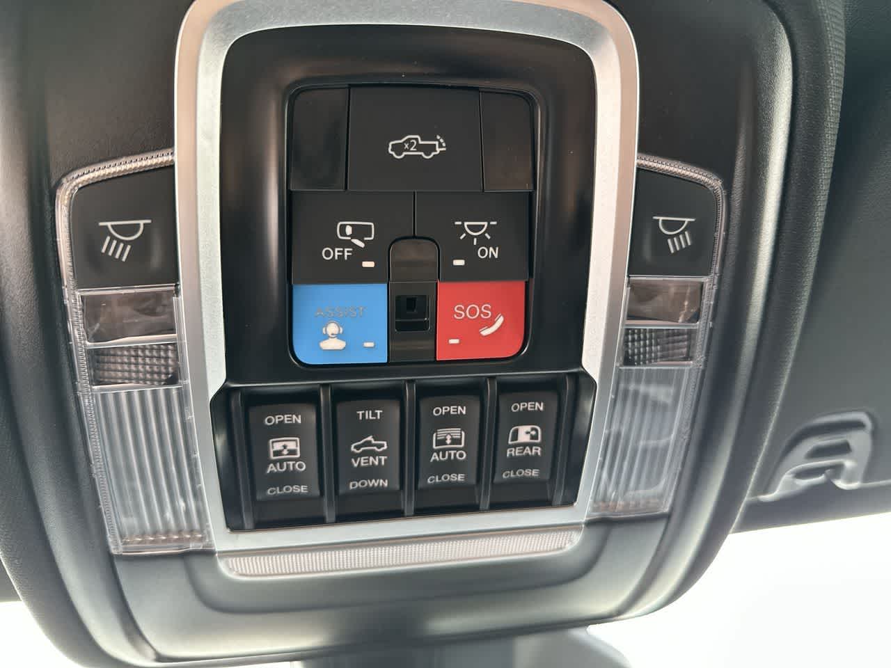 2027 RAM Ram 1500 RAM 1500 LIMITED CREW CAB 4X4 5'7' BOX
