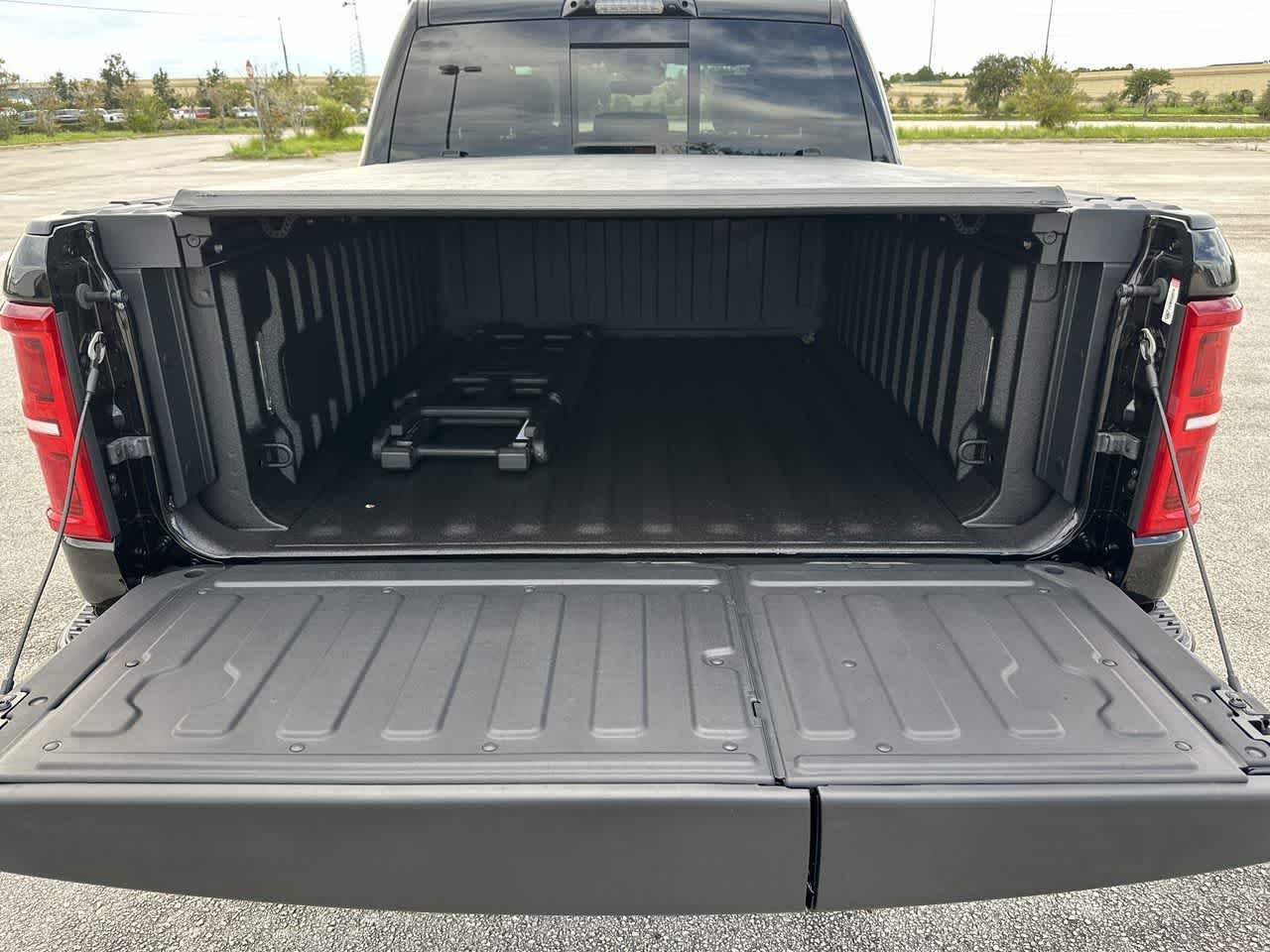 2027 RAM Ram 1500 RAM 1500 LIMITED CREW CAB 4X4 5'7' BOX