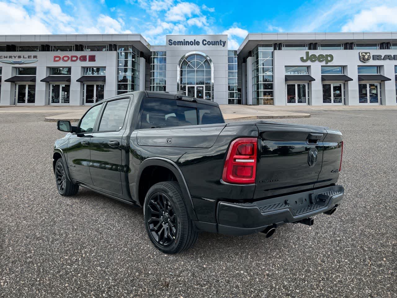 2027 RAM Ram 1500 RAM 1500 LIMITED CREW CAB 4X4 5'7' BOX