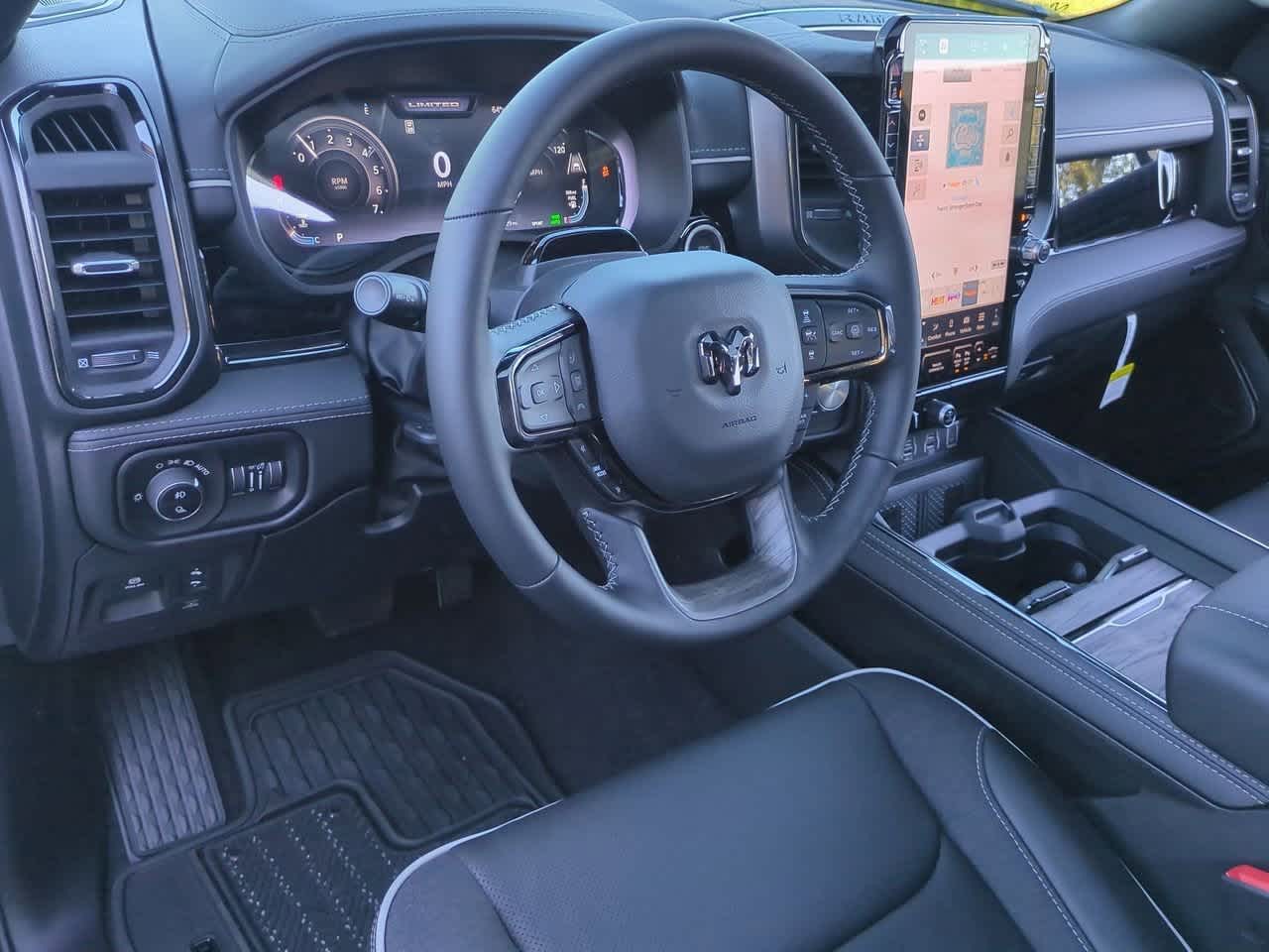 2026 RAM Ram 1500 RAM 1500 LIMITED CREW CAB 4X4 5'7' BOX