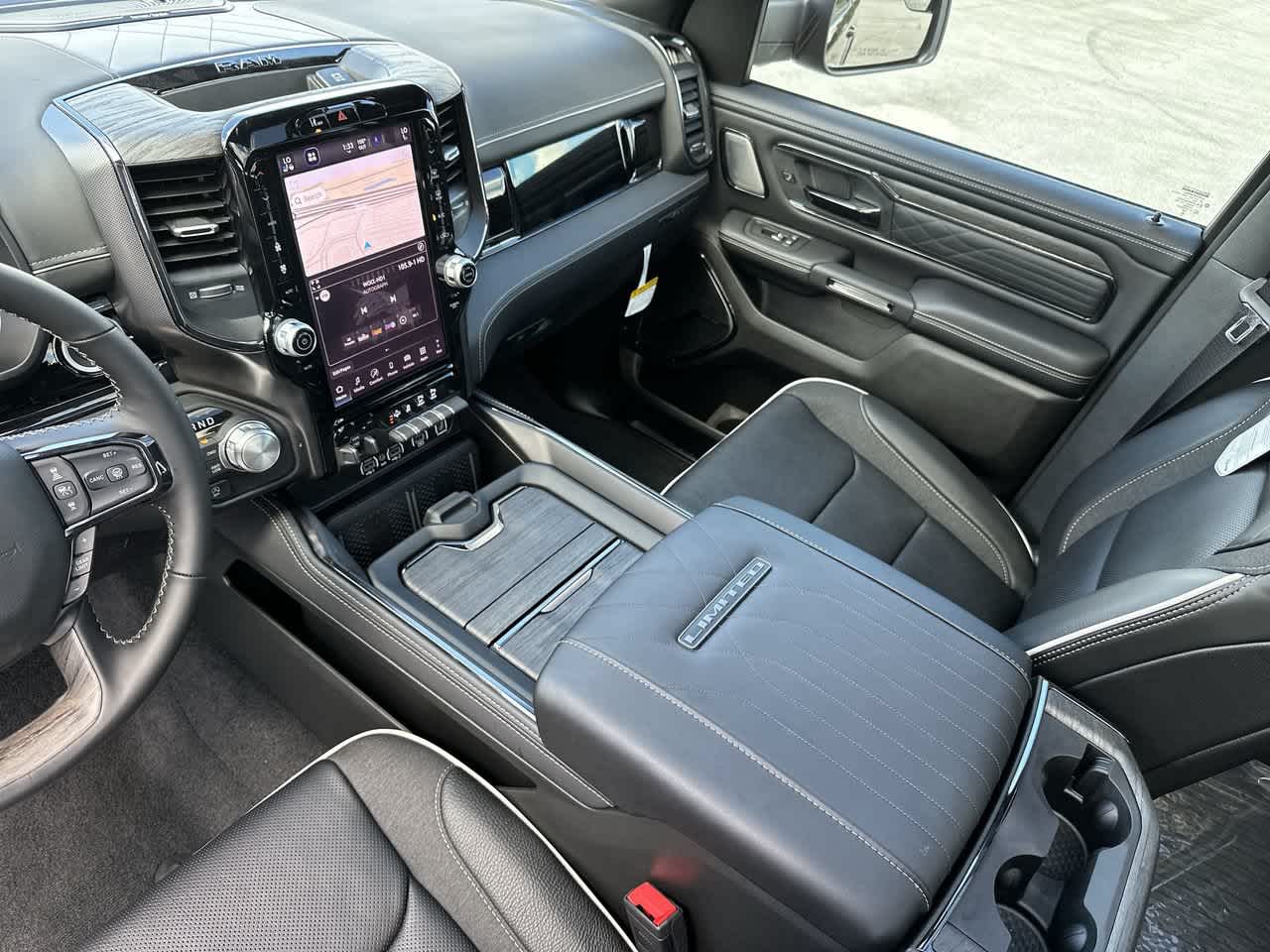 2027 RAM Ram 1500 RAM 1500 LIMITED CREW CAB 4X4 5'7' BOX
