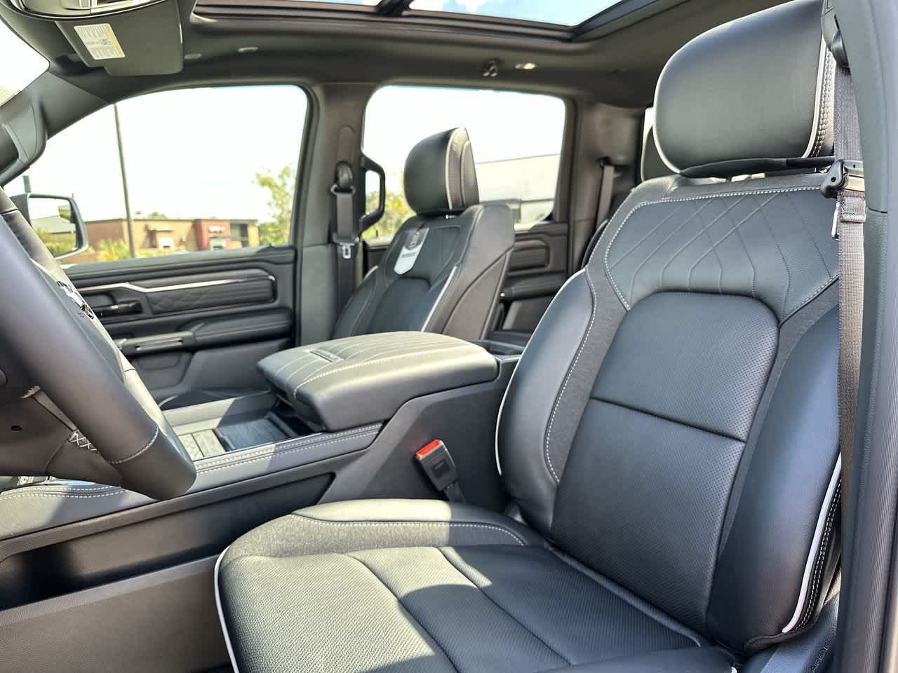 2027 RAM Ram 1500 RAM 1500 LIMITED CREW CAB 4X4 5'7' BOX