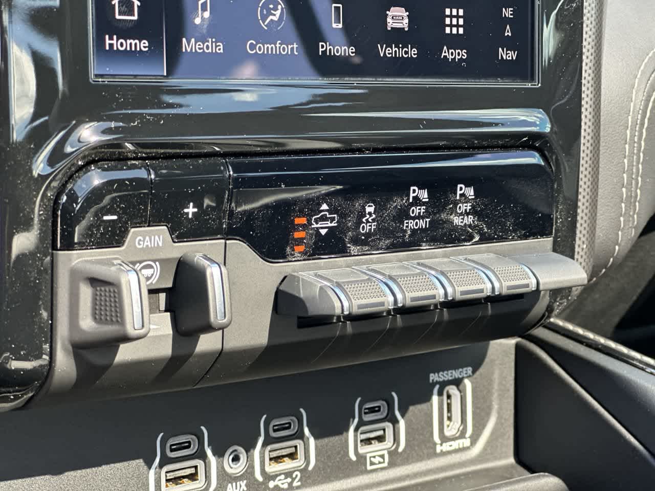2027 RAM Ram 1500 RAM 1500 LIMITED CREW CAB 4X4 5'7' BOX