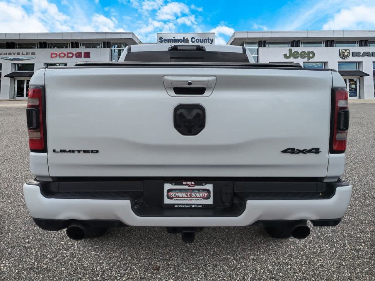 2022 RAM 1500 Limited Crew Cab 4x4 5'7' Box