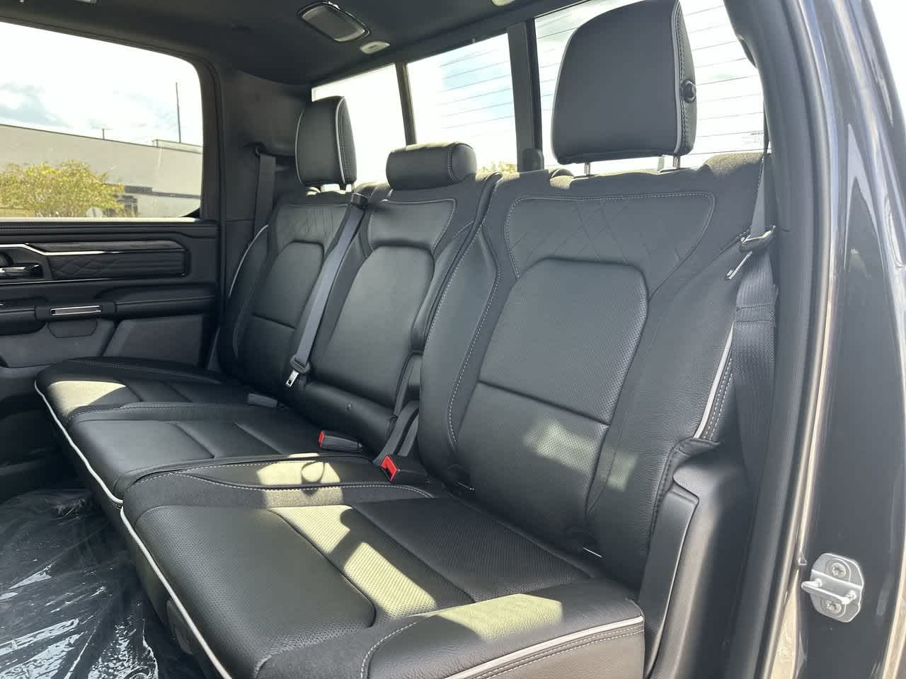 2027 RAM Ram 1500 RAM 1500 LIMITED CREW CAB 4X4 5'7' BOX