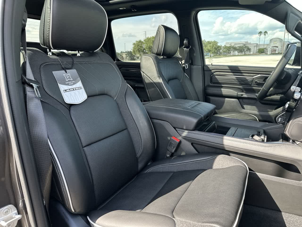 2027 RAM Ram 1500 RAM 1500 LIMITED CREW CAB 4X4 5'7' BOX