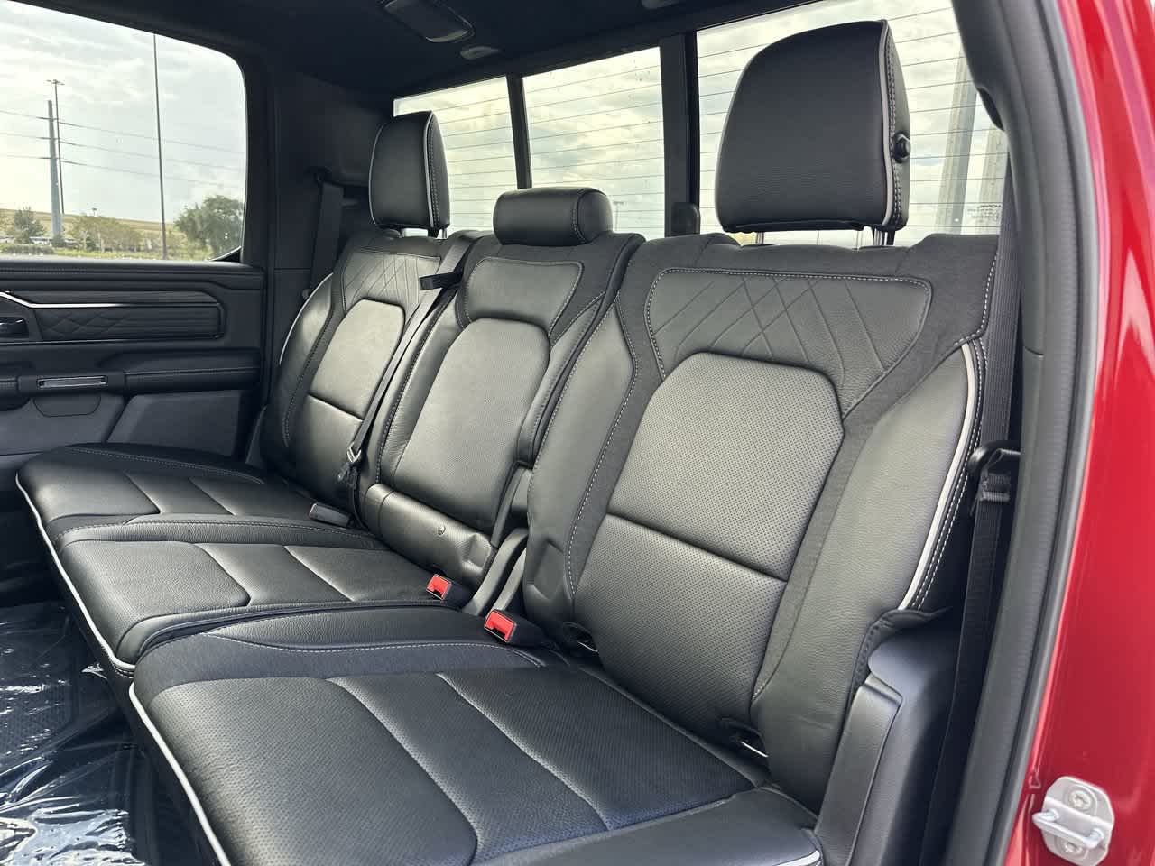 2027 RAM Ram 1500 RAM 1500 LIMITED CREW CAB 4X4 5'7' BOX