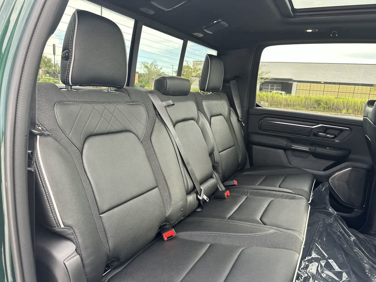 2027 RAM Ram 1500 RAM 1500 LIMITED CREW CAB 4X4 5'7' BOX