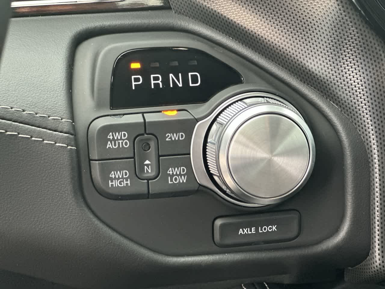 2027 RAM Ram 1500 RAM 1500 LIMITED CREW CAB 4X4 5'7' BOX