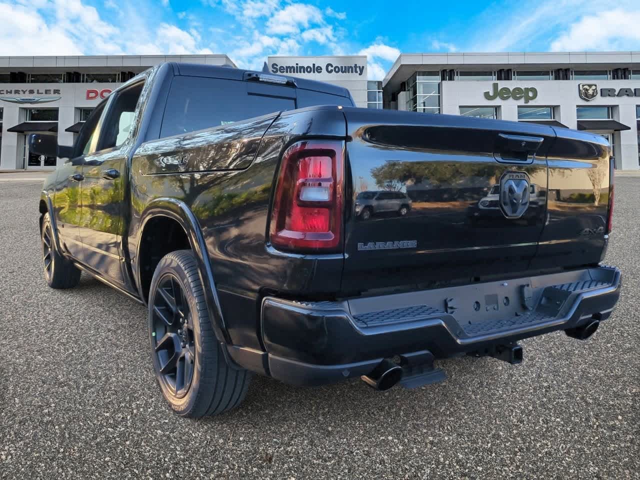 2026 RAM Ram 1500 RAM 1500 LARAMIE CREW CAB 4X4 5'7' BOX