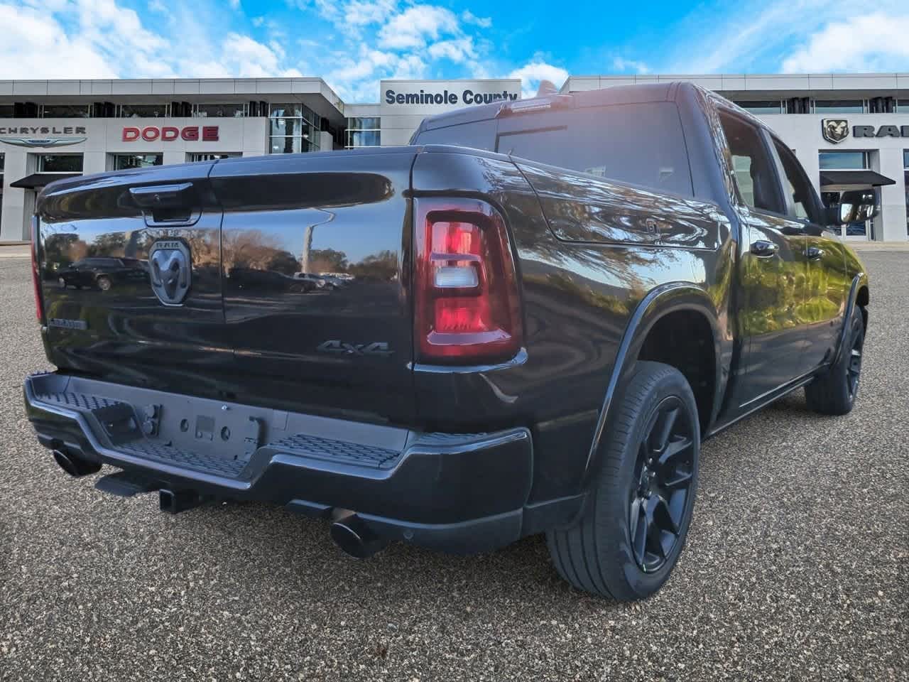 2026 RAM Ram 1500 RAM 1500 LARAMIE CREW CAB 4X4 5'7' BOX