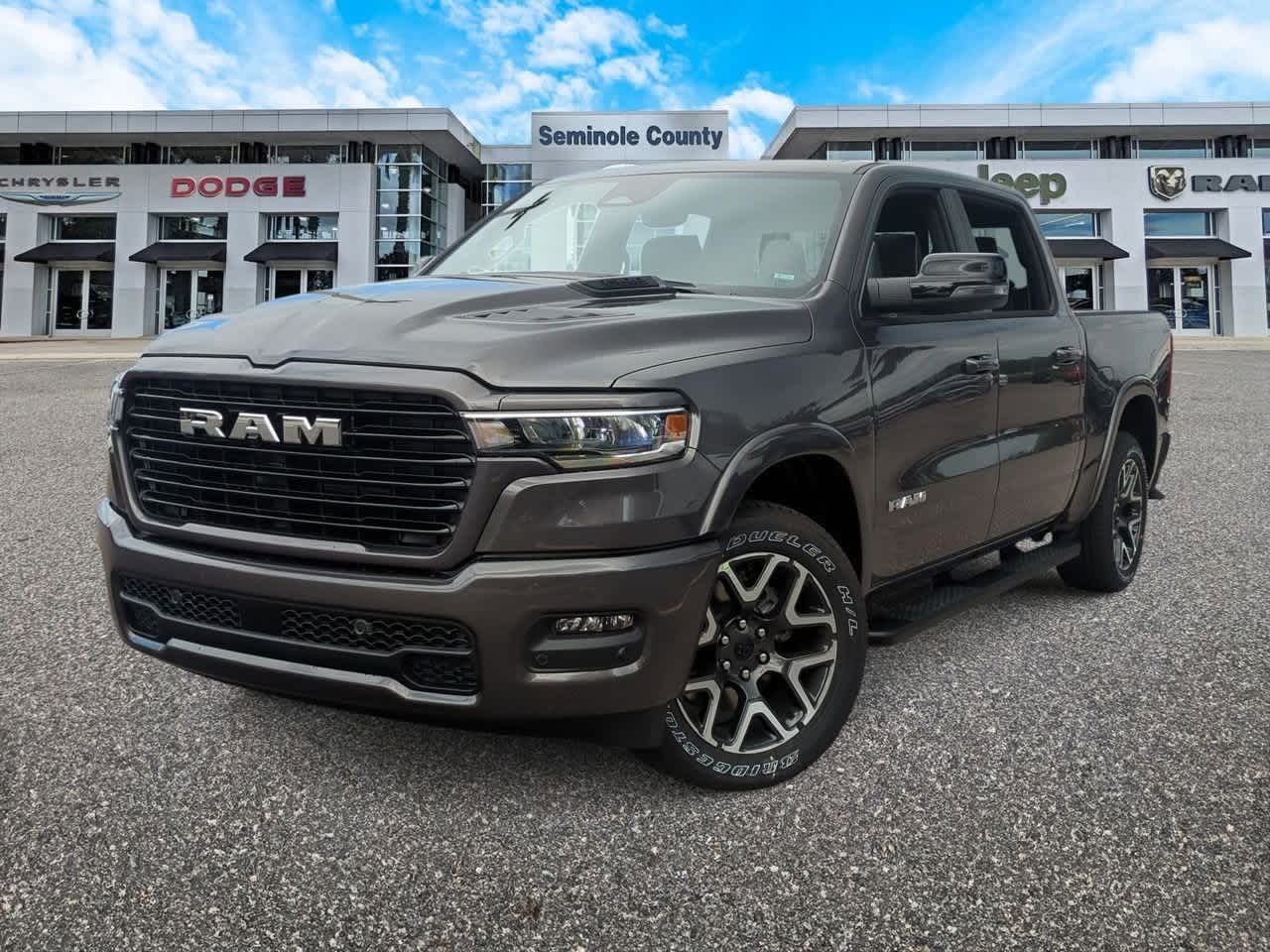 2026 RAM Ram 1500 RAM 1500 LARAMIE CREW CAB 4X4 5'7' BOX
