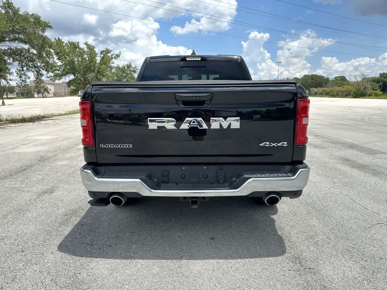 2025 RAM 1500 Laramie Crew Cab 4x4 5'7' Box
