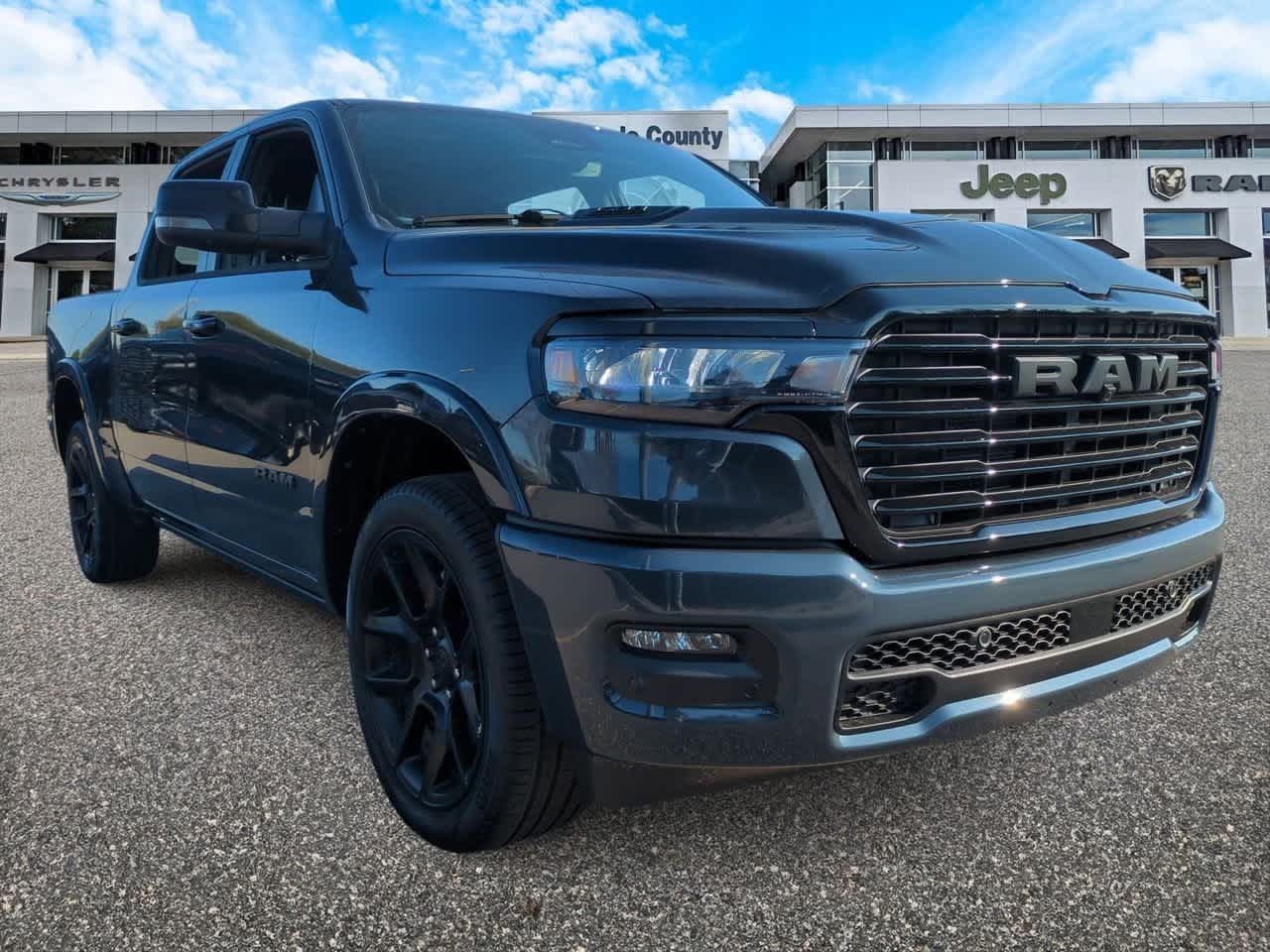 2026 RAM Ram 1500 RAM 1500 LARAMIE CREW CAB 4X4 5'7' BOX