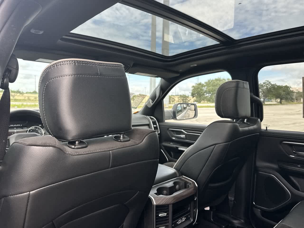 2025 RAM 1500 Laramie Crew Cab 4x4 5'7' Box