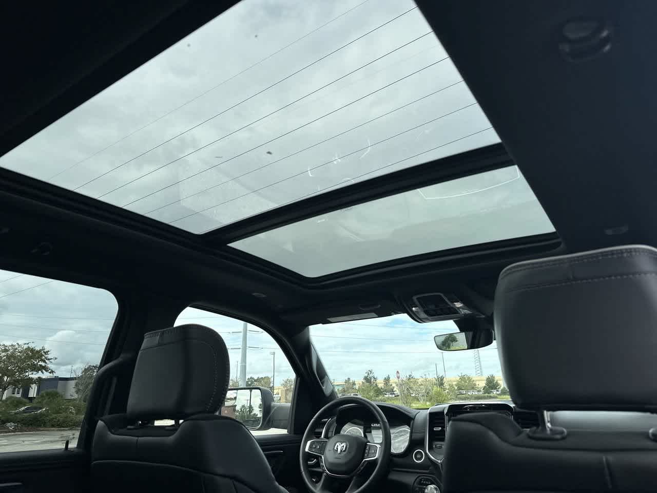 2025 RAM 1500 Laramie Crew Cab 4x4 5'7' Box
