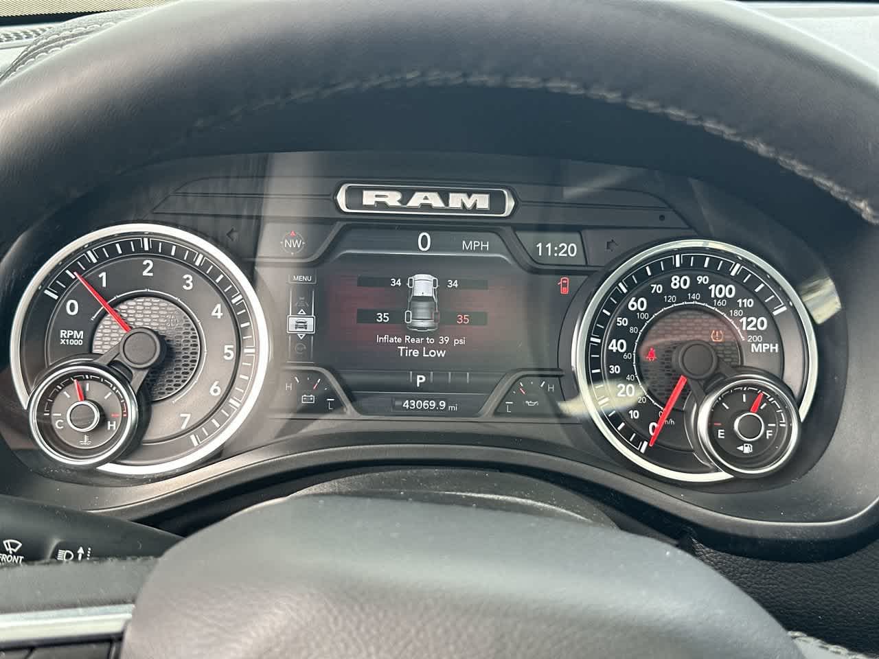 2025 RAM 1500 Laramie Crew Cab 4x4 5'7' Box