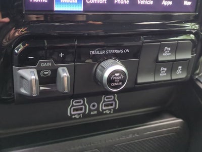 2025 RAM 1500 Laramie Crew Cab 4x4 5'7' Box