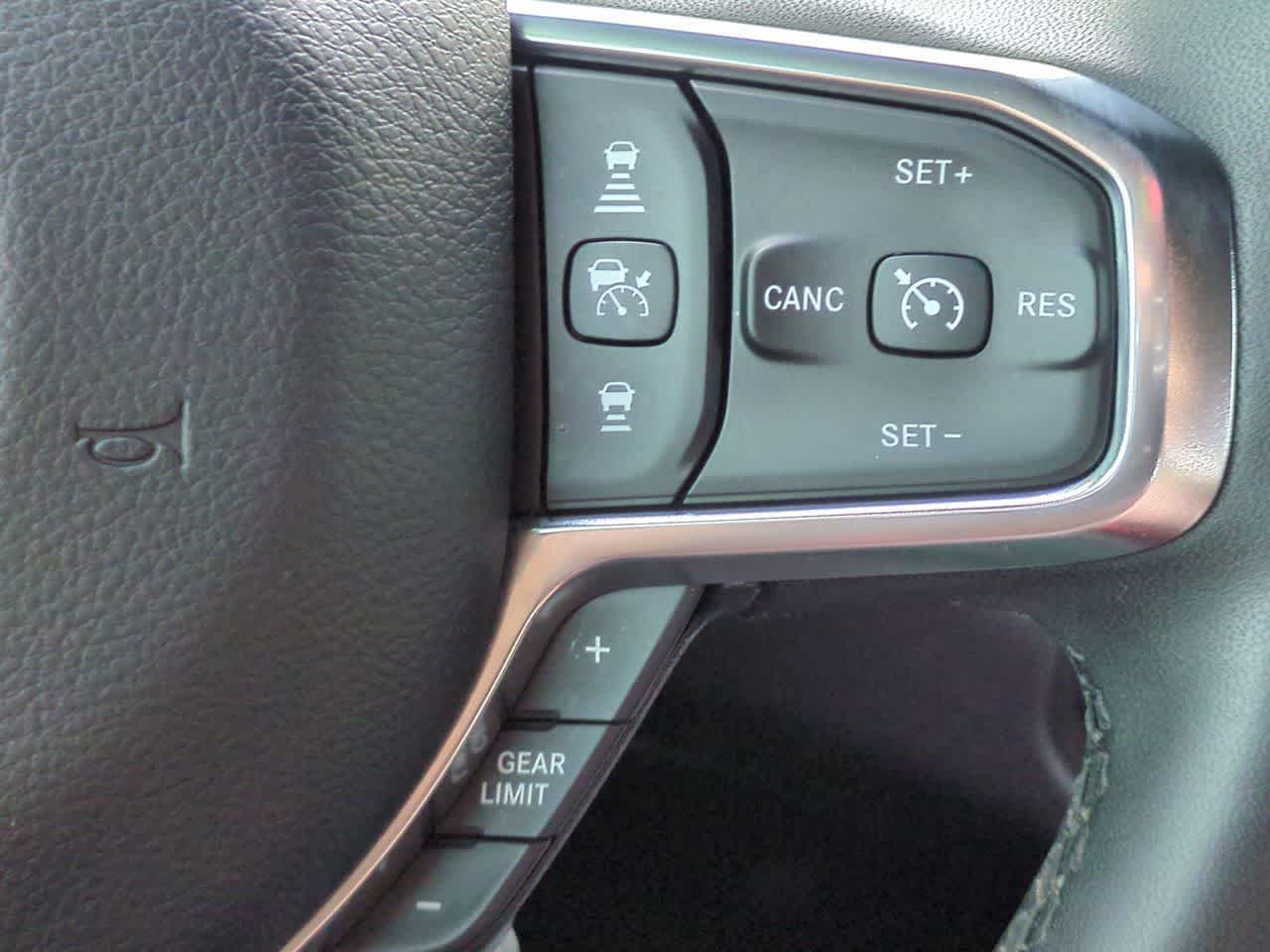 2025 RAM 1500 Laramie Crew Cab 4x4 5'7' Box