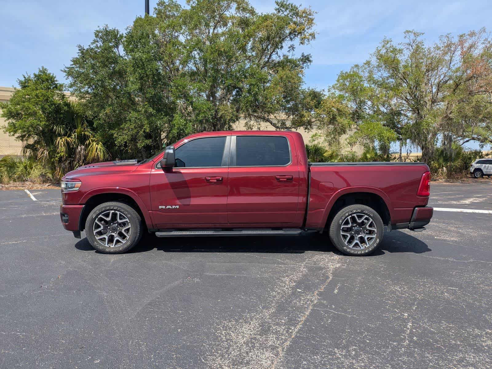 2025 RAM 1500 Laramie Crew Cab 4x4 5'7' Box