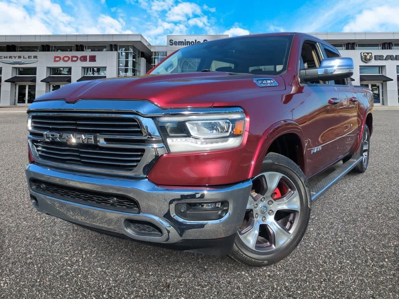 2019 RAM 1500 Laramie Crew Cab 4x4 5'7' Box